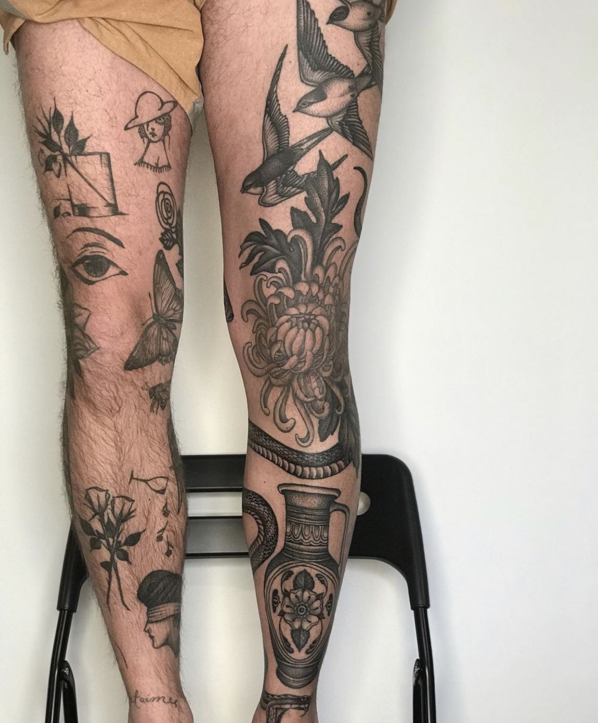 27 Mens Thigh Tattoo Ideas: how to choose art that actually suits your life