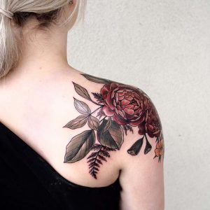 23 Fashionable Shoulder Tattoo Ideas for Women