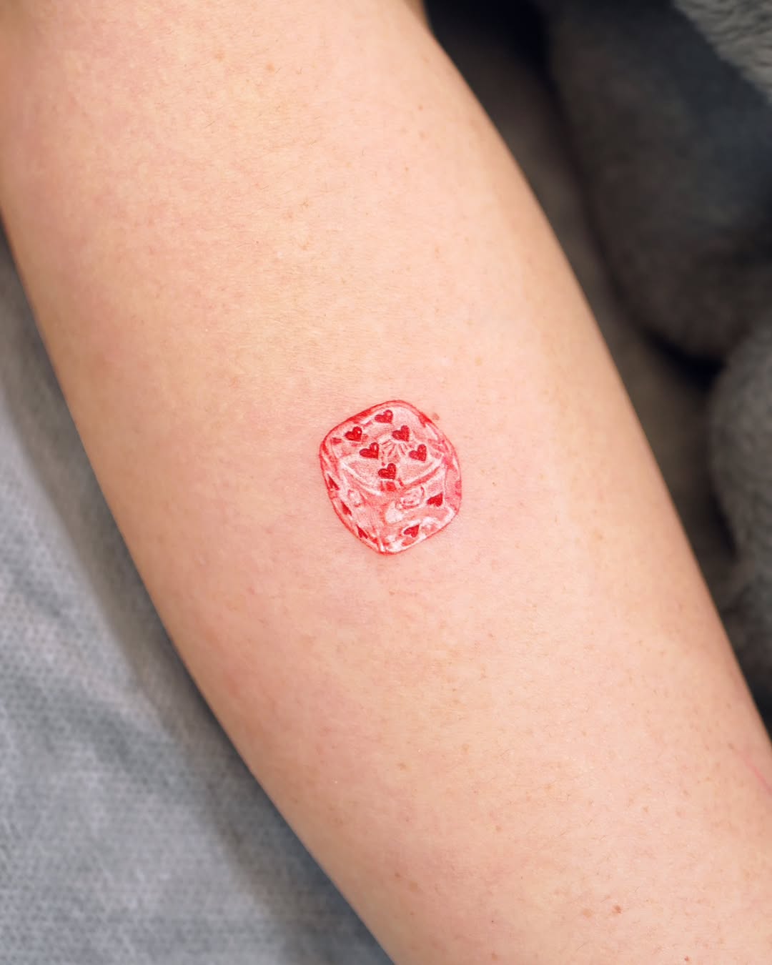 25 Dice Tattoo Ideas with Cool Flash Designs, Stencil Outlines & Men s Placement