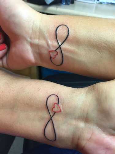 19 Mom-Daughter Tattoo Ideas
