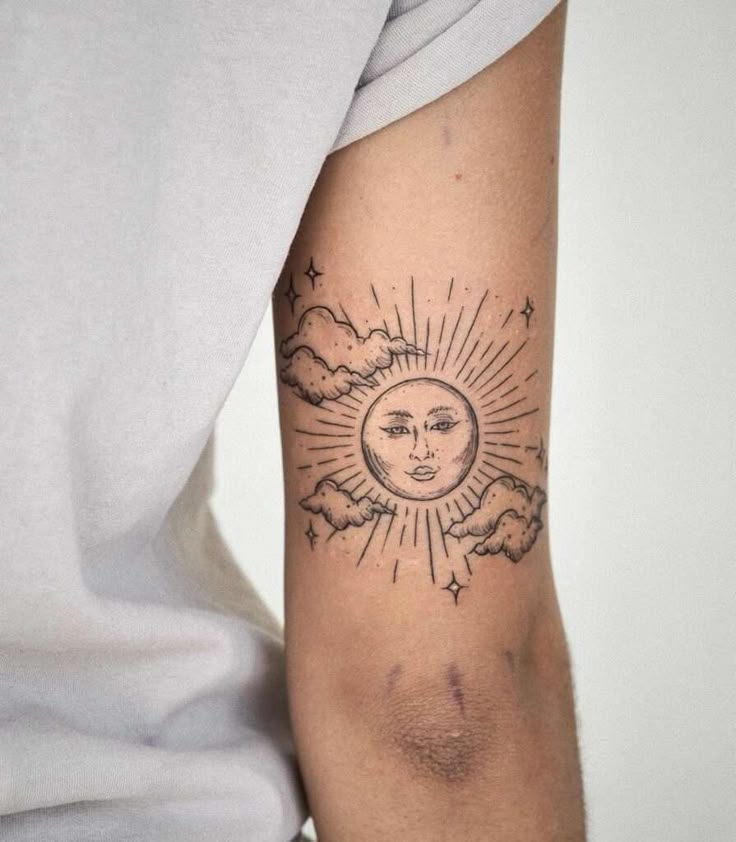 25 Sun Tattoo Ideas  for Men &#038; Women: Unique Designs &#038; Abstract Styles