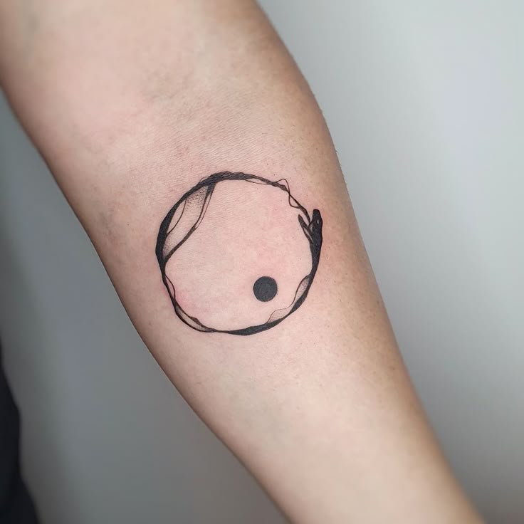 25 Ouroboros Tattoo Ideas : Minimalist, Dragon, FMAB &#038; Traditional Snake Designs