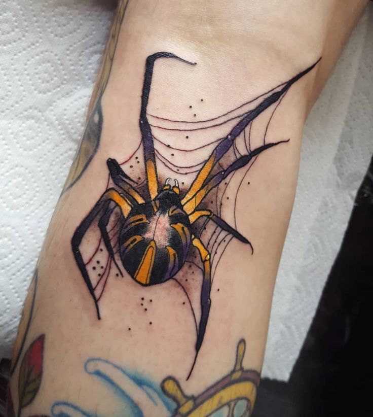 26 Ideas Spider Tattoo: Cool, Creepy, and Incredibly Creative Ink Designs
