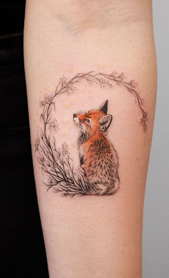 28 Fox Tattoo Ideas with Japanese Kitsune, Minimalist Sketches, Traditional Designs for Men and Women
