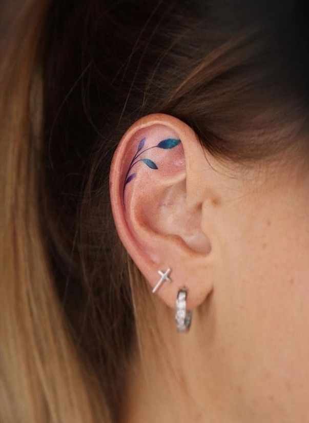 30 Behind Ear Tattoo Ideas for Men and Women Unique, Meaningful, Minimalist, Sparkle & More