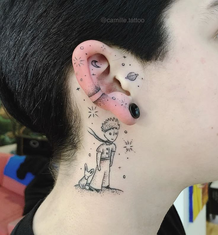 30 Behind Ear Tattoo Ideas for Men and Women Unique, Meaningful, Minimalist, Sparkle & More