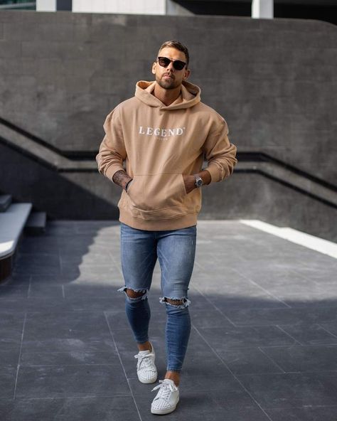 19 Ideas for Men’s Hoodie Outfits in : Streetwear, Casual, and Stylish Looks