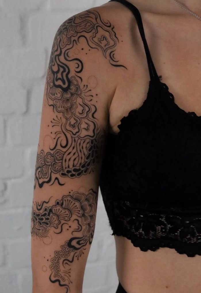 Abstract Tattoo Ideas : 30 Unique Designs, Fineline, Geometric & Black Work Designs