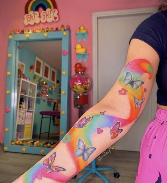 25 Classy and Pretty Tattoo Ideas for Women: Elegant Designs for Arm, Spine, Finger, and More