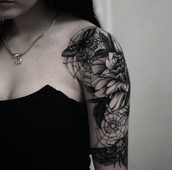 25 Ideas for Dark Feminine Tattoos: Aesthetic Inspiration for Every Style