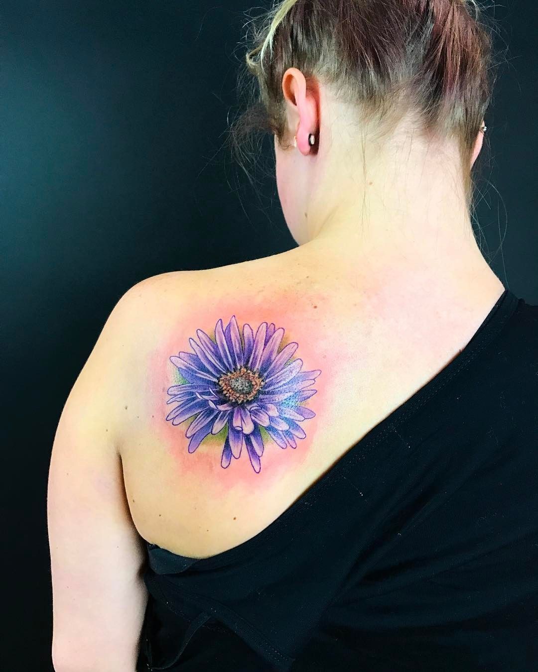 25 September Birth Flower Tattoo Ideas : Aster Designs with Name, Color, Spine, and Memorial Ink Styles