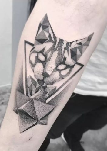 17 Geometric Cat Tattoo Ideas