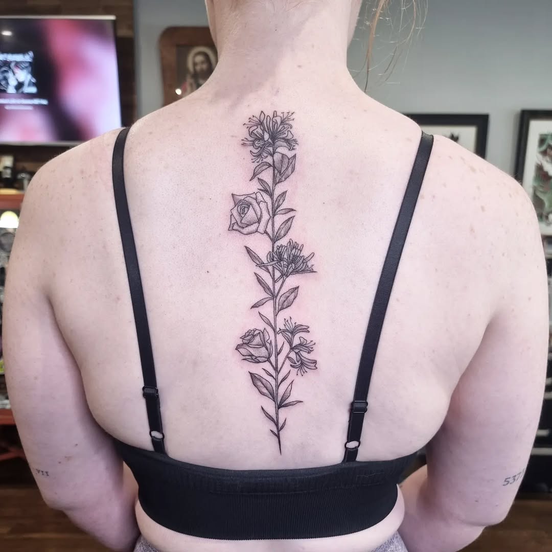 29 Honeysuckle Tattoo Ideas with Fine Line, Neo Traditional, Coral, and American Traditional Designs