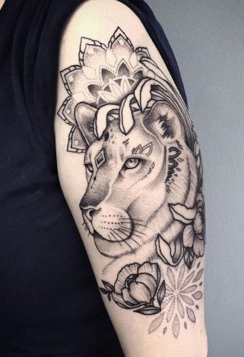 21 Shoulder Lion Tattoo: Showcase Power and Beauty