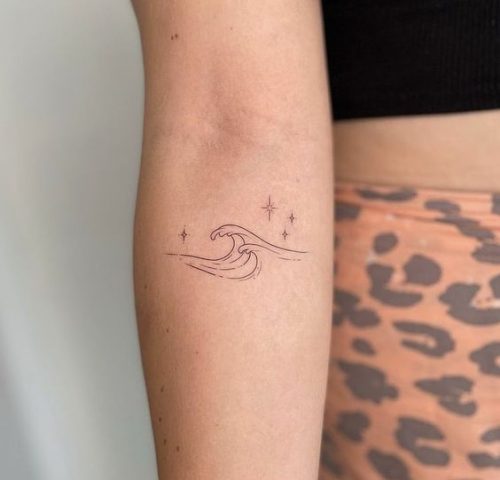 Embracing the Waves: 19 Simplistic Wave Tattoo Ideas for