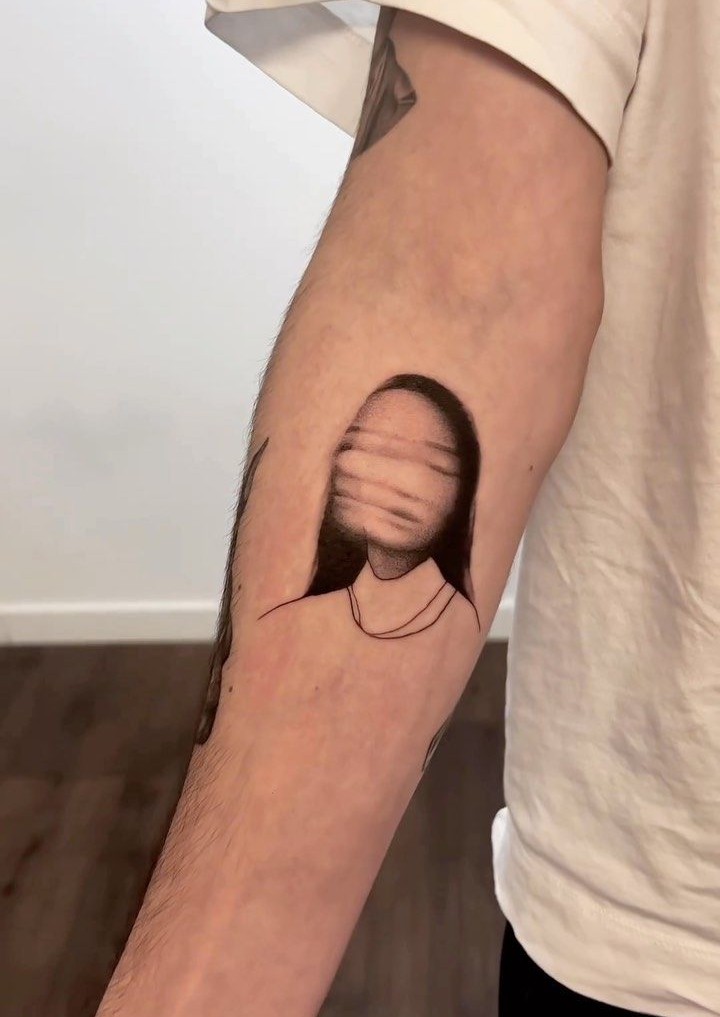 Abstract Tattoo Ideas : 30 Unique Designs, Fineline, Geometric & Black Work Designs