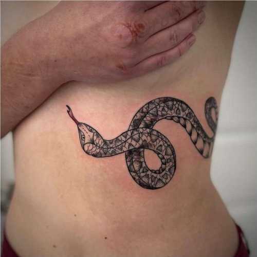 21 Mesmerizing Snake Tattoos on Stomach Ideas