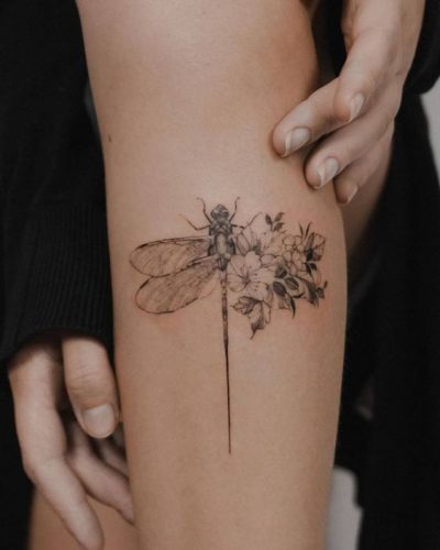 Discover 24 Ideas Unique Dragonfly Tattoo Designs for