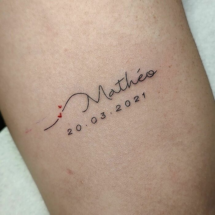 28 Kids Name Tattoo Ideas for Mothers: Unique Designs with Birth Dates, Matching Symbols