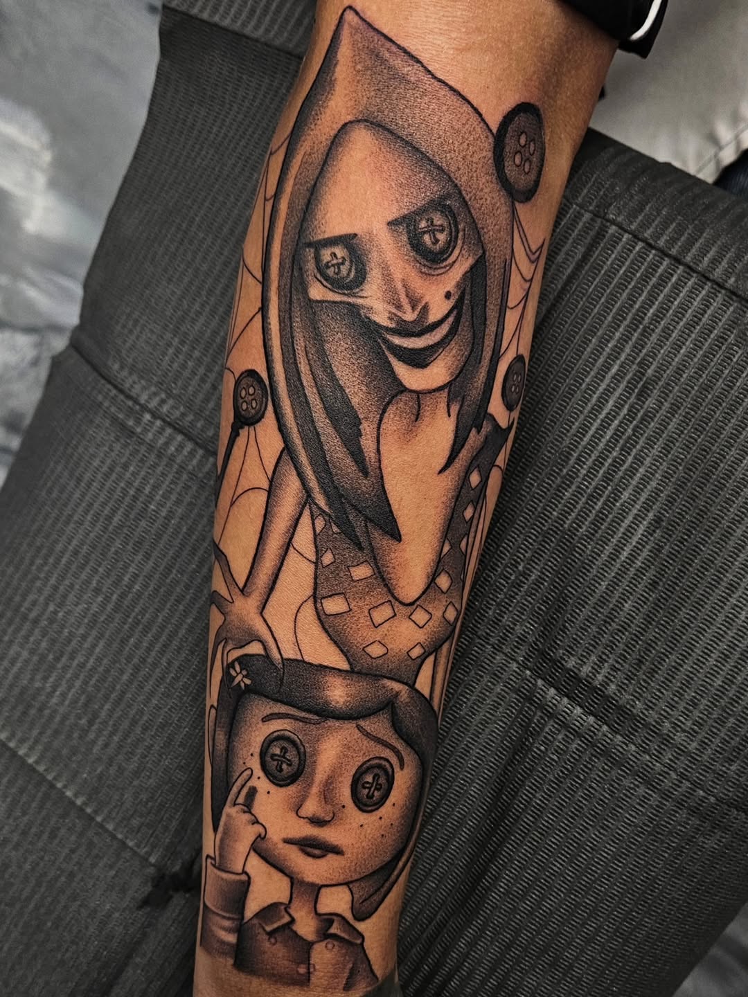 30 Coraline Tattoo Ideas: From Button-Eyed Whimsy to Dark Fairytale Ink