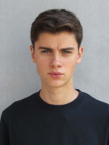 Stylish Guide: 19 Trendy Short Haircuts for Men Embrace Your Style