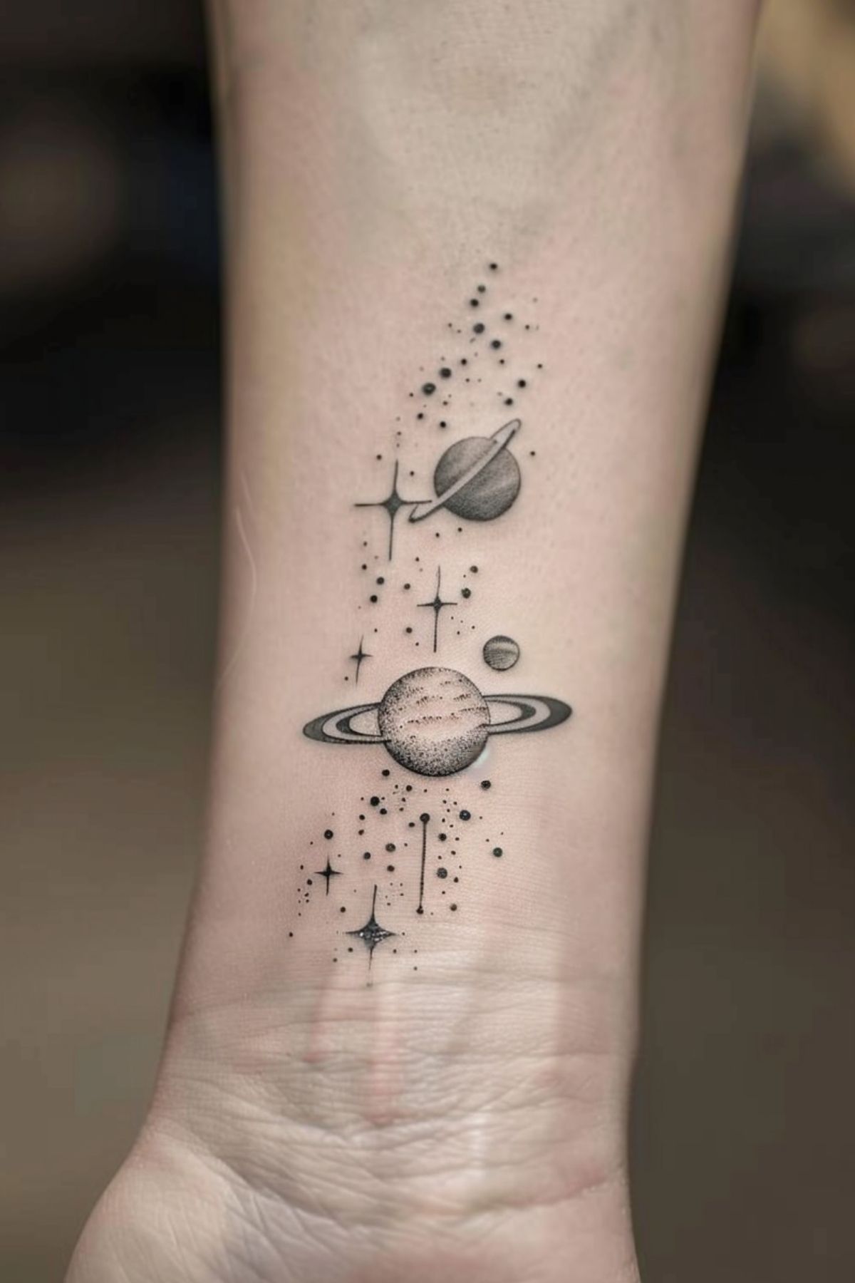 30 Saturn Tattoo Ideas: Meaning, Styles, and Real-Life Designs You ll Actually Want
