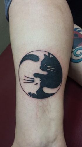 27 Cat Tattoo Ideas for the Foot