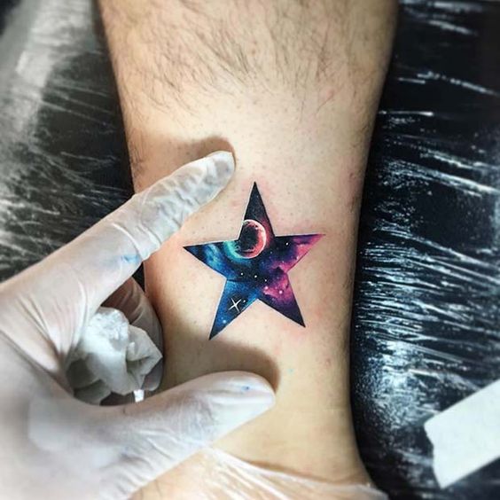Explore 18 Stunning Geometric Star Tattoo Designs for : Unique Patterns, Bold Ideas, and Creative Sleeve Options