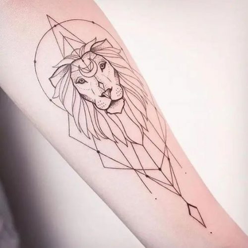 27 Easy Lion Tattoo Ideas: Simple yet Meaningful Designs