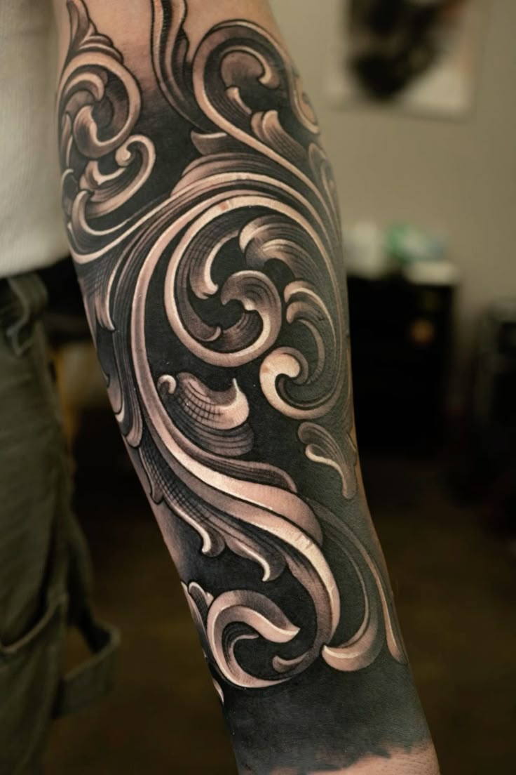 27 Filigree Tattoo Ideas: Baroque Scrollwork That Moves With the Body