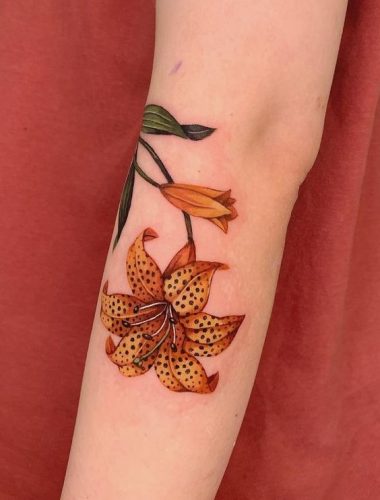 17 Tiger Lily Tattoo Ideas