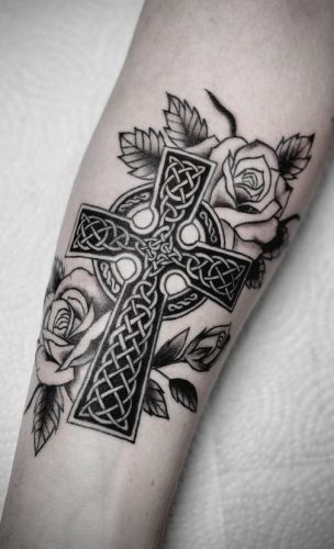 Eternal Elegance: 29 Rose Tattoo Ideas for Men