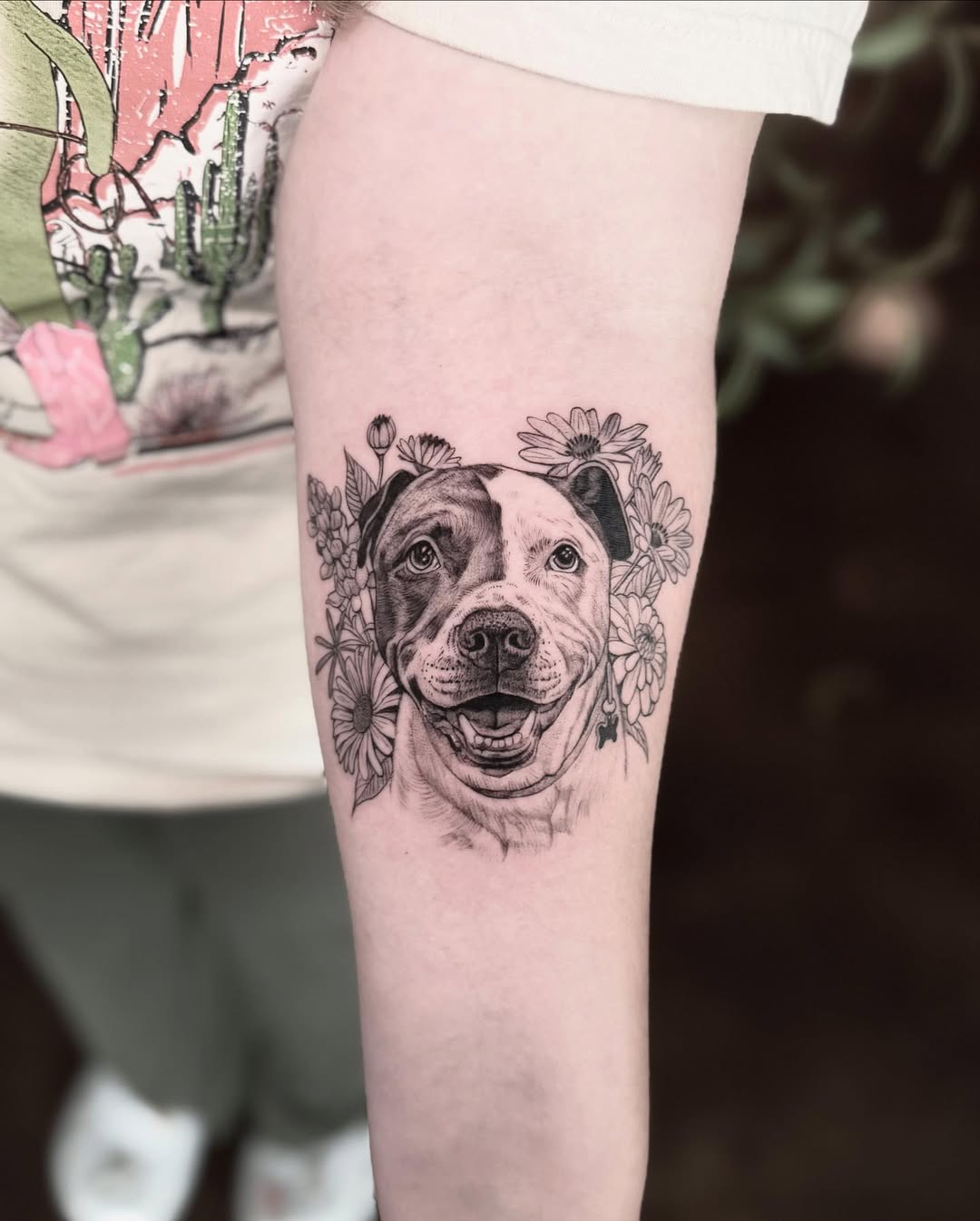 30 Heartfelt Dog Memorial Tattoo Ideas: Unique Paw Prints, Fine Line Portraits & Tiny Tributes