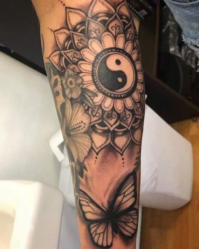 Explore 20 Unique Yin and Yang Tattoo Designs for – Balance and Harmony in Artistic Ink