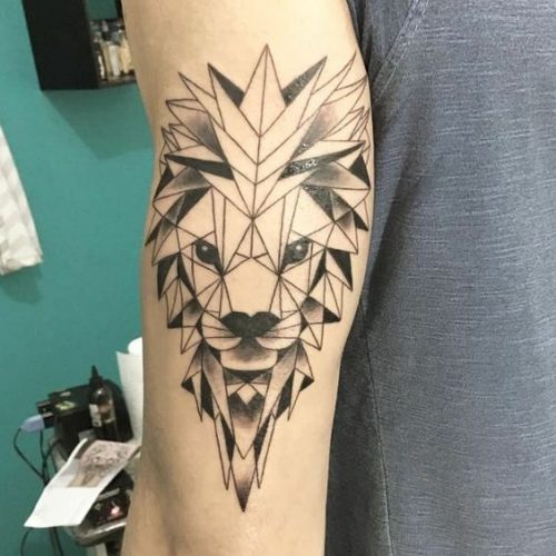 27 Geometric Lion Tattoo: Striking Designs with Angular Elements