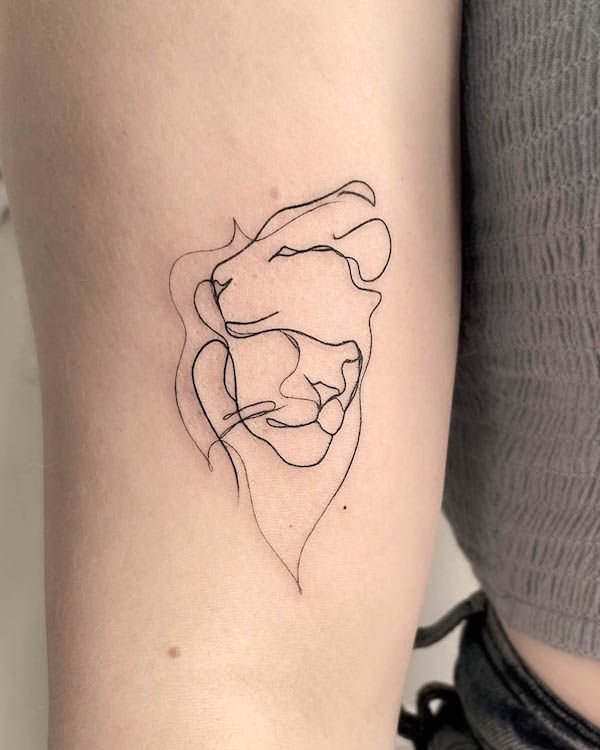 Explore 20 Stunning Fine Line Tattoo Ideas: Minimalist Designs for Women & Men