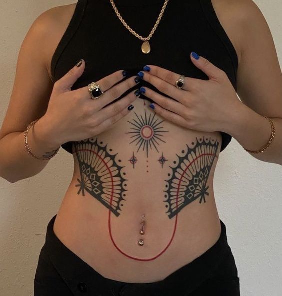 22 Ideas for Lower Stomach Tattoos: Stunning Designs and Unique Personal Statements