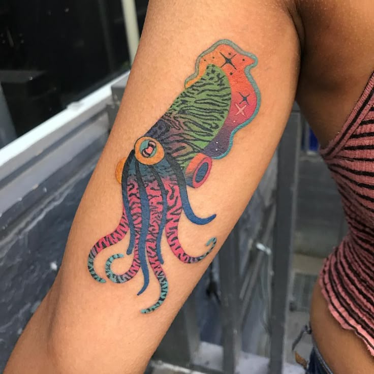 27 Octopus Tattoo Ideas for Men & Women Realistic, Sleeve, Leg, Shoulder & Tiny Octopus Designs