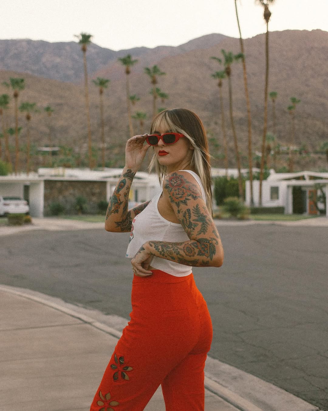 28 Traditional Tattoo Sleeve Ideas: Bold American, Black and Grey, Neo & Japanese Designs for Every Style