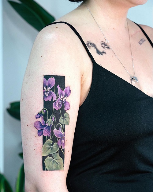 26 February Birth Flower Tattoo: Stunning Designs Inspired by Violets and Iris