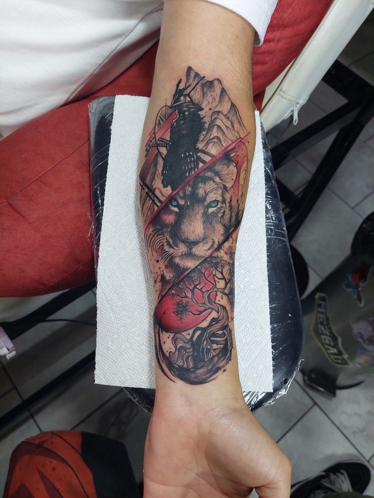 26 Samurai Tattoo Ideas : Traditional Japanese Designs & More for Men s Forearm & Leg Ink