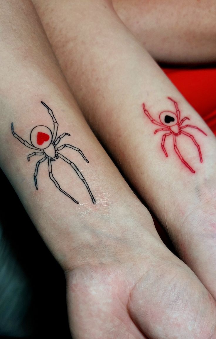 25 Sister Tattoo Designs for 2, 3 or 4 Sisters  Unique Meaningful Fine Line &#038; Minimalist Designs