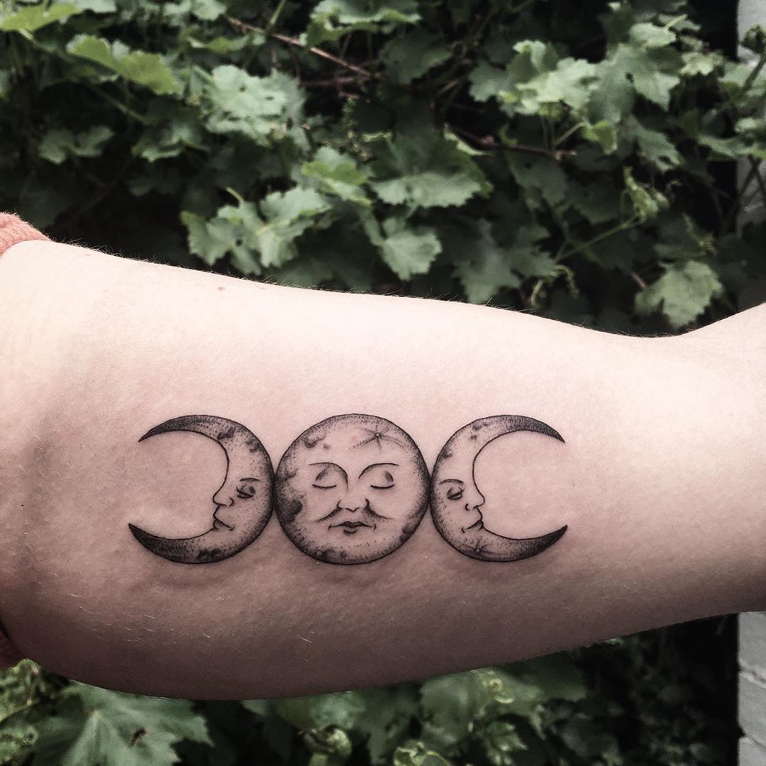 28 Moon Phases Tattoo Ideas Full of Symbolism and Style