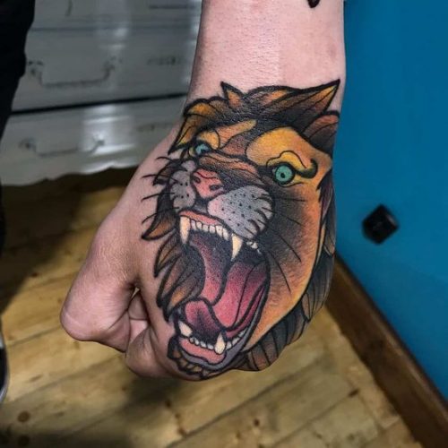 17 Lion Tattoo on Hand: Bold and Powerful Design Ideas