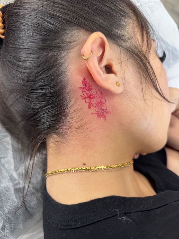 30 Behind Ear Tattoo Ideas for Men and Women Unique, Meaningful, Minimalist, Sparkle & More