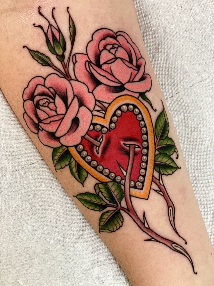 25 Unique Rose Tattoo Ideas for Men and Women with Traditional, Realistic, and Fine Line Design