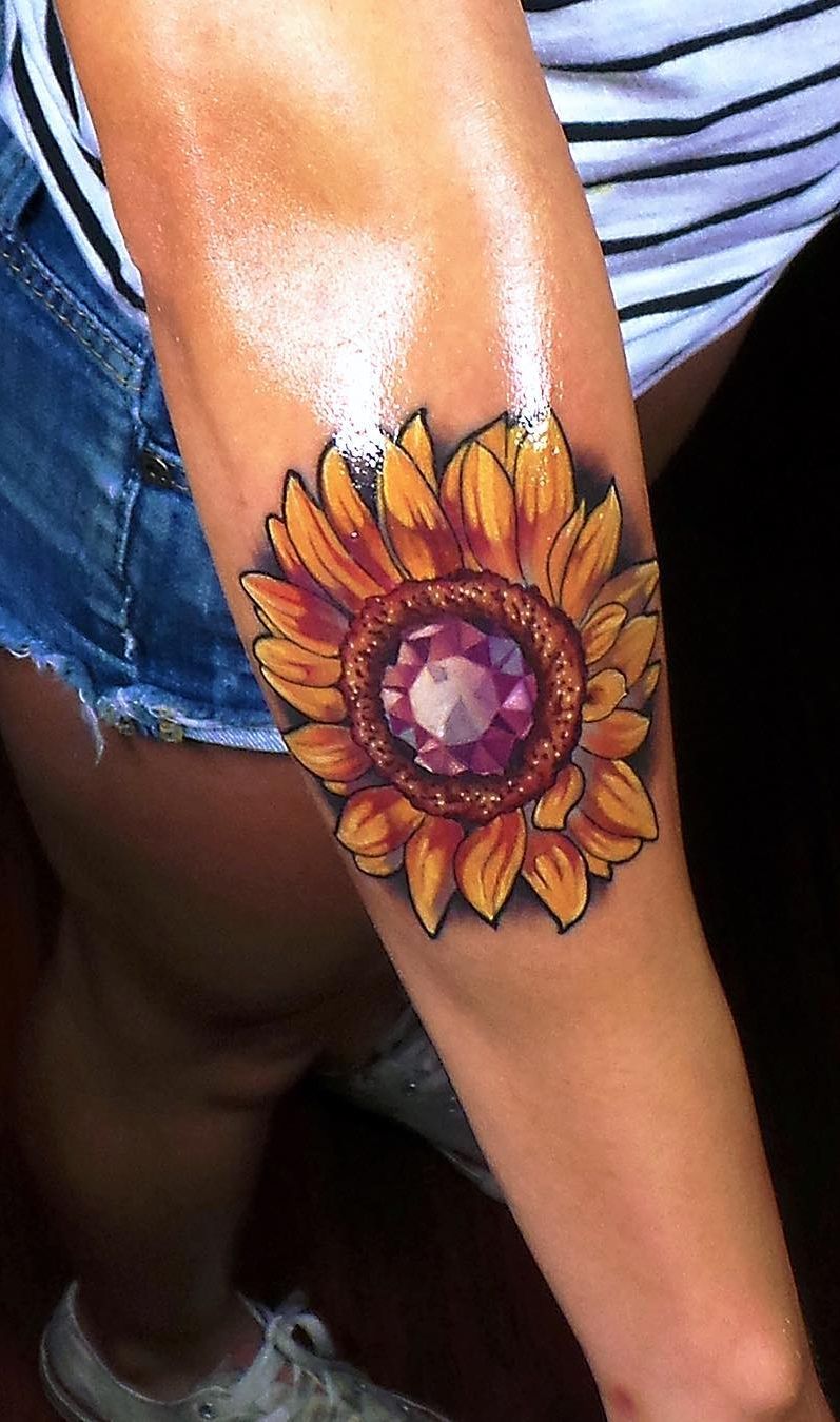 30 Diamond Tattoo Ideas for Men and Women With Meaningful Designs