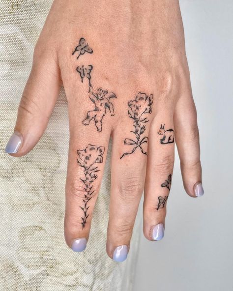 27 Ideas Hand Tattoo : Designs That Redefine Personal Expression