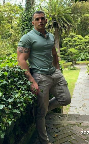 Stunning Hispanic Men’s Fashion: 18 Trendsetting Outfits for Style & Heritage