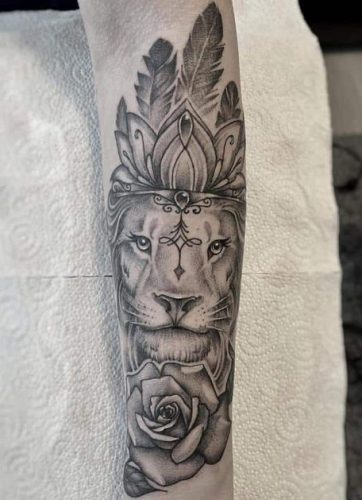 Regal and Majestic: 22 Lion Tattoo with Crown Ideas